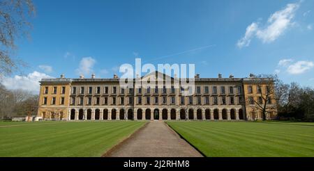 Ockerfarbenes neues Gebäude, das in der georgischen Ära auf dem Campus am Magdalen College der University of Oxford UK erbaut wurde. Stockfoto