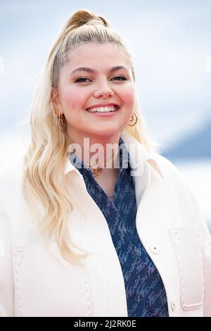 Louane Emera nimmt an der Visions Photocall während des Canneseries Festival 5. am 03. April 2022 in Cannes, Frankreich, Teil. Foto von David Niviere/ABACAPRESS.COM Stockfoto