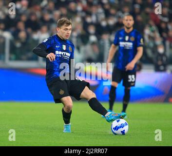 Turin, Italien. 03. April 2022. Nicolo Barella von Inter während der italienischen Meisterschaft Serie A Fußballspiel zwischen Juventus FC und FC Internazionale am 3. April 2022 im Allianz Stadion in Turin, Italien - Foto Nderim Kaceli/DPPI Credit: DPPI Media/Alamy Live News Stockfoto