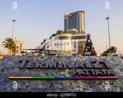 Pattaya, Thailand - 5. Januar 2020: Blick auf das neue Einkaufszentrum Terminal 21. Stockfoto