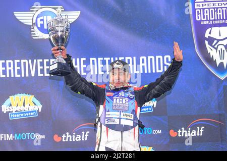 HEERENVEEN, NL. Harald Simon (50) -2. während des FIM Ice Speedway Gladiators World Championship Finals 4 auf der Eisbahn Thialf, Heerenveen am Sonntag, den 3. April 2022. (Kredit: Ian Charles | MI News) Kredit: MI News & Sport /Alamy Live News Stockfoto