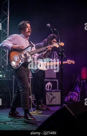 Grimsby, Großbritannien. 3. April 2022. China Bear treten in der Docks Academy als Support-Act für die Frühjahrstour 2022 von October Drift UK auf. Kredit: Gary Stafford/Alamy Live Nachrichten Stockfoto