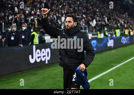 Torin, Italien. 03. April 2022. Hakan Calhanoglu (Inter) während des italienischen "Serie A"-Spiels zwischen Juventus 0-1 Inter im Allianz Stadium am 3. April 2022 in Turin, Italien. (Foto von Maurizio Borsari/AFLO Credit: Aflo Co. Ltd./Alamy Live News Stockfoto