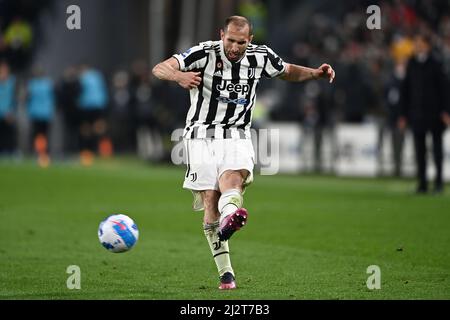 Torin, Italien. 03. April 2022. Giorgio Chiellini (Juventus) beim italienischen Spiel der Serie A zwischen Juventus 0-1 Inter im Allianz Stadium am 3. April 2022 in Turin, Italien. (Foto von Maurizio Borsari/AFLO Credit: Aflo Co. Ltd./Alamy Live News Stockfoto