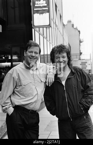 Billy Butler und Wally Scott, BBC Radio Merseyside Moderatoren, Mittwoch, 10.. Februar 1993. Stockfoto