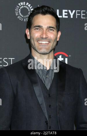 Los Angeles, Kalifornien. 3. April 2022. Tyler Hoechlin bei der Ankunft von SUPERMAN & LOIS im PaleyFest LA 2022, Dolby Theater, Los Angeles, CA, 3. April 2022. Kredit: Priscilla Grant/Everett Collection/Alamy Live Nachrichten Stockfoto