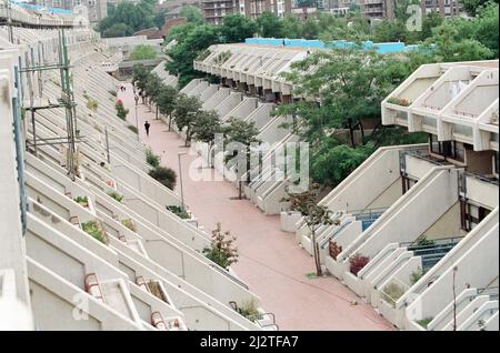 Allgemeine Ansichten der Alexandra Road Wohnsiedlung, richtig bekannt als die Alexandra und Ainsworth Anwesen, aber häufiger Rowley Way genannt. Am 18. August 1993 erhielt sie den Status der Klasse II*. Camden, London. 20.. August 1993. Stockfoto