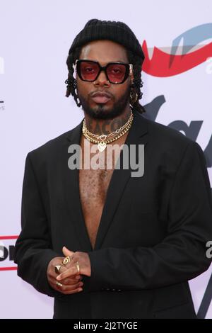 Hollywood, USA. 03. April 2022. Serpentwithfeet nimmt an der jährlichen GRAMMY Awards Viewing Party 4. Teil, die Janie's Fund am 3. April 2022 im Hollywood Palladium in Los Angeles, Kalifornien, unterstützt. Foto: Crash/imageSPACE/Sipa USA Kredit: SIPA USA/Alamy Live News Stockfoto