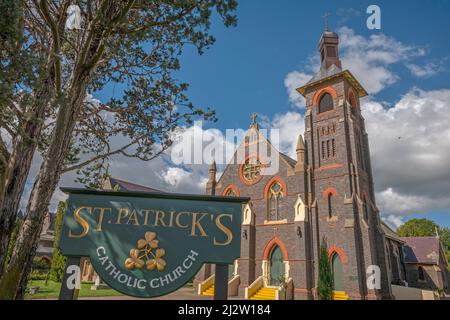 St. Patrick's Catholic Church, Glen Innes. Der Grundstein für das erste katholische Kirchengebäude in Glen Innes wurde 1864 von Dean Lynch gelegt Stockfoto