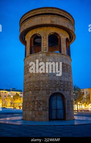 Kemerowo, Russland - 31. März 2022: Park der Engel in Kemerowo Stadt bei Nacht, Sibirien, Russland Stockfoto