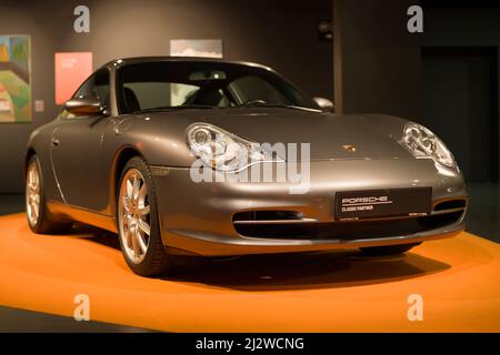 Turin, Italien - 14. August 2021: 2003 Porsche 911 GT3 im Nationalen Automobilmuseum (Mauto) in Turin, Italien. Stockfoto