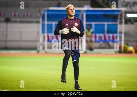 SAN JOSE, Costa Rica: Keylor Navas, costaricanischer Torwart, wärmte sich vor dem Costa Rica-Sieg über die USA 2-0 in der CONCACAF FIFA World Cup Qualif ein Stockfoto