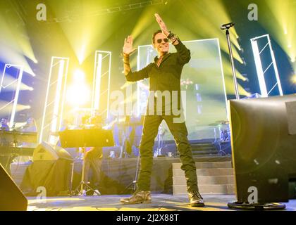 Marc Anthony tritt während seiner Palla Voy Concert Tour am 3. April 2022 im HEBCENTRE in Cedar Park, Texas, auf. (Foto von Maggie Boyd/Sipa USA) Stockfoto