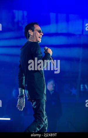 Marc Anthony tritt während seiner Palla Voy Concert Tour am 3. April 2022 im HEBCENTRE in Cedar Park, Texas, auf. (Foto von Maggie Boyd/Sipa USA) Stockfoto