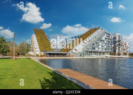 8 Pallet , auch bekannt als Big House, ist eine große Mixed-Use-Entwicklung, die in Form einer Figur 8 gebaut wurde. Kopenhagen, Dänemark Stockfoto