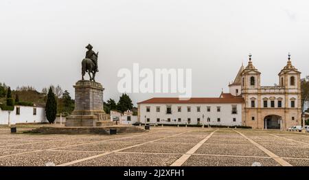 Vila Vicosa, Portugal - 25. März 2022: Blick auf die alten historischen Herzogspaläste des Hauses Braganza Stockfoto