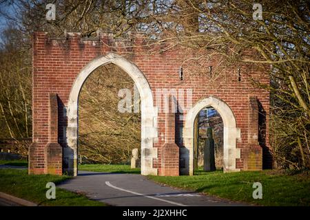 Cottam, Preston, Lancashire. Torbogen am Cottam Way Stockfoto