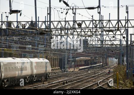 Crewe, Che-Hire. Bahnhof Crewe an der WCML Stockfoto