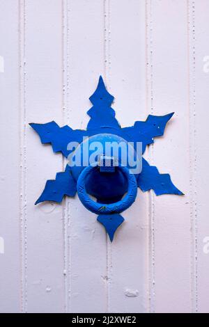 Tunesien, Hammamet, bunte Tür in der Medina Stockfoto