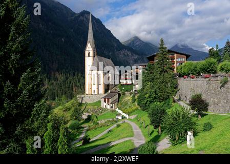 Die Pfarrkirche St. Vincent in Heiligenblut, Nationalpark hohe Tauern, Kärnten, Österreich Stockfoto