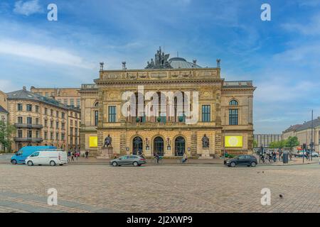 Das Königlich Dänische Theater befindet sich auf dem Kongens Nietorv öffentlichen Platz in Kopenhagen, Dänemark Stockfoto