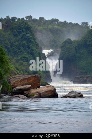 Uganda; nördliche Region an der Grenze zur westlichen Region; Murchison Falls National Park; am Victoria Nil; niedrigere Kaskaden des Murchison-Wasserfalls Stockfoto