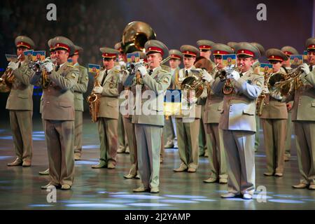 Militärband der ukrainischen Bodentruppen, Kurzform: Militärband Tschernihiv, Ukraine, auf der Musikparade 2017, Marching Band Show in der Rittal-Arena Wetzlar, Deutschland, 12. März 2017. Kredit: Christian Lademann / LademannMedia Stockfoto