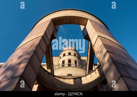 Eingang zum Quarry House, Leeds, West Yorkshire. Regierungsgebäude Stockfoto
