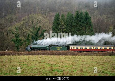 Santa Special Train, Moorlander, Dampfzug auf dem Weg von Pickering nach Grosmont über die Levisham Station in North York Moors UK Stockfoto