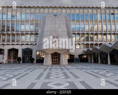 London, Greater London, England, März 19 2022: Teil des Guildhall-Gebäudes außen in der City of London Stockfoto