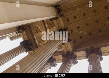 Säulen in der St. Georges Hall, architektonisches Detail Stockfoto