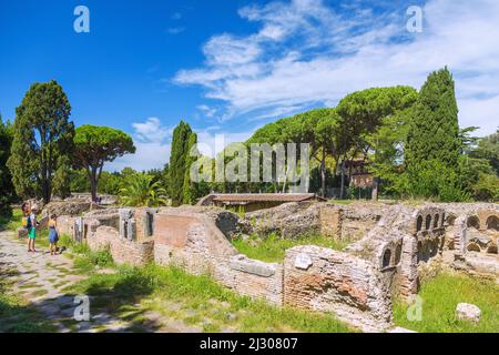 Rom, Ostia Antica, Via delle Tombe Stockfoto