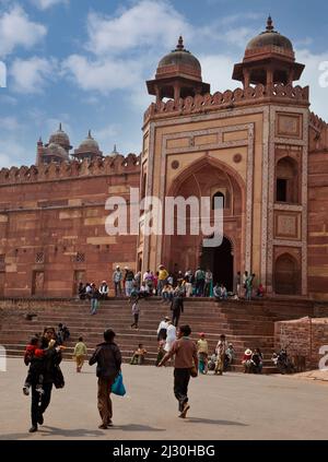 Fatehpur Sikri, Uttar Pradesh, Indien. Shahi Darwaza, das östliche Tor zum Jama Masjid oder Dargah Moschee Komplex. Stockfoto