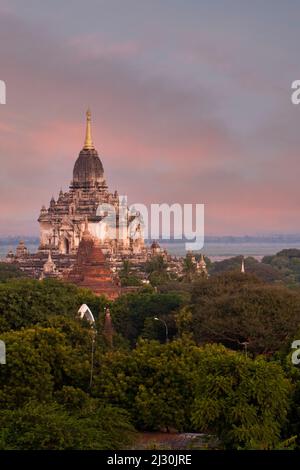 Myanmar, Burma, Bagan. Thatbyinnyu Tempel, 12.. Jahrhundert. Stockfoto