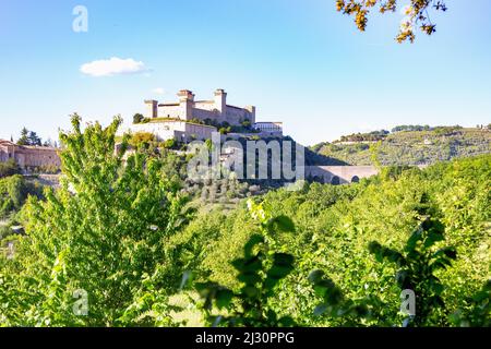 Spoleto; Rocca Albornoziana, Ponte delle Torri Stockfoto