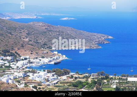 Katapola Hafen, erhöhte Aussicht, Katapola, Amorgos, Kykladen Inseln, Griechenland Stockfoto