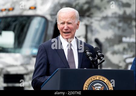 Washington, Usa. 04. April 2022. 4. April 2022 - Washington, DC, USA: Präsident Joe Biden spricht bei einer Veranstaltung über den LKW-Aktionsplan der Regierung. (Foto: Michael Brochstein/Sipa USA) Quelle: SIPA USA/Alamy Live News Stockfoto