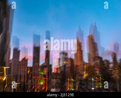 Zeitlupe und verschwommenes Bild der Skyline von New York Stockfoto