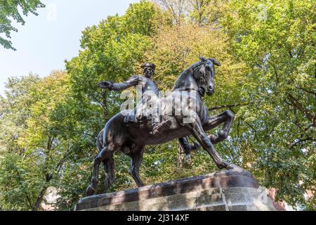 BOSTON, USA - SEP 12, 2017: Reiterstatue von Paul Revere in Boston, Massachusetts Stockfoto