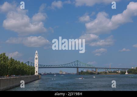 Montreal, Clock Tower Quay, Jacques Cartier Bridge Stockfoto