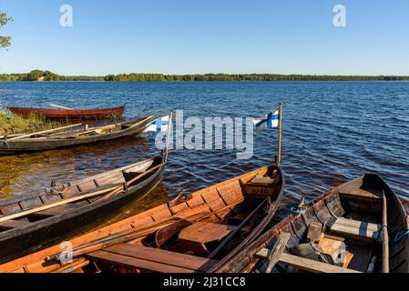 Alte historische Holzboote Taivalkoski, Lappland, Finnland Stockfoto