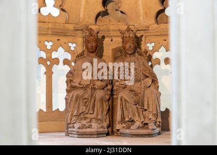 Grabeskapelle mit dem herrschenden Paar, interpretiert als Königin Editha und Kaiser Otto, Magdeburger Dom, Sachsen-Anhalt, Deutschland Stockfoto