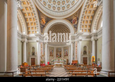 Innenansicht der Chiesa di Maddalena in Castiglione del Lago am Trasimenischen See, Provinz Perugia, Umbrien, Italien Stockfoto