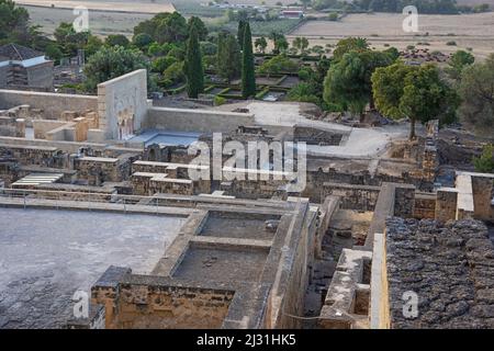 Überblick über Medina Azahara, eine archäologische Stätte etwas außerhalb von Cordoba Stockfoto