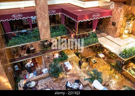 NEW YORK, USA - 4. Okt 2017: Die Trump Bar im Trump Tower in Manhattan. Stockfoto