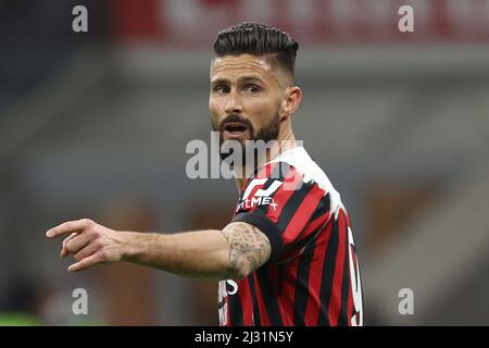 San Siro Stadium, Mailand, Italien, 04. April 2022, Olivier Giroud (AC Mailand) Gesten während AC Mailand gegen Bologna FC - italienische Fußball Serie A Spiel Stockfoto