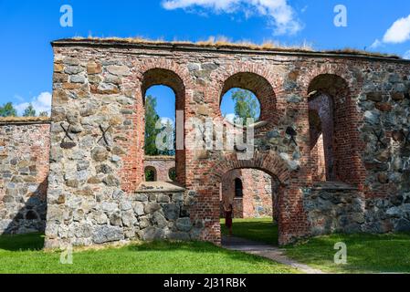 Alte Ruinen der Kirche von Old Vaasa, Vaasa, Finnland Stockfoto