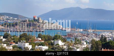 Schloss von Bodrum oder Schloss St. Peter, UNESCO-Weltkulturerbe und Wahrzeichen von Bodrum, Türkei, Mittelmeer Stockfoto