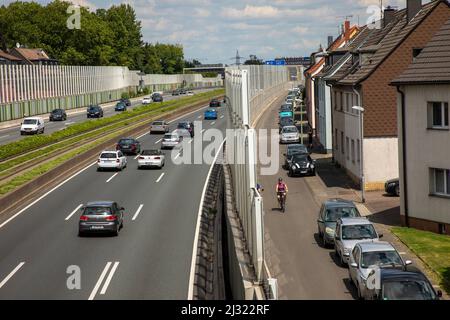 Deutsche Autobahn, Lärmschutzwand an der A40 in Essen, Essen-Kray, Stockfoto