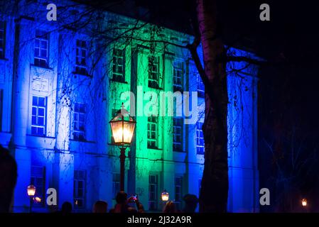 Festival of Lights, jährliches Festival, das im März stattfindet, zeigt Lichtinstallationen, die auf die Wahrzeichen-Gebäude projiziert werden - hier auf der kroatischen Stockfoto